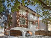 Premier Position, Parkside Living Perfect