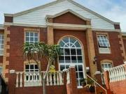 premium 298 m² office to let in eras.