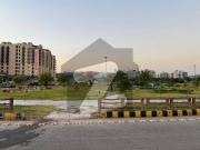 Premium 8 Marla Plot With EXTRA LAND Boulevard & Corner...