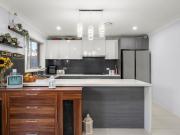 PREMIUM Four Bedroom Family Home Close to All Amenities!