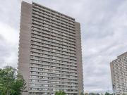 Premium Location Cn Tower View Amazing Opportunity To... Premium Location Cn Tower View Amazing Opportunity To...