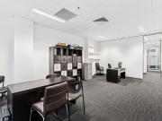 PREMIUM QUALITY PATITIONED OFFICE SUITE