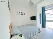 Premium sunny room near center with integrated terrace,...