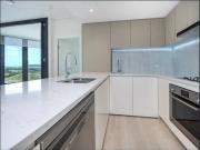 Premium View 2 Bed APT in Prime Location