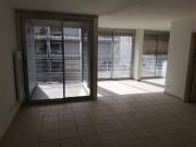 Près d'Arènes, F3 dans résidence récente avec box fermé