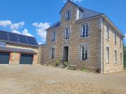 Presbytère entièrement restauré par des artisans...