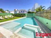 Presentamos bonita casa con moderno y elegante diseño