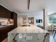 Presentando este apartamento recientemente reformado...