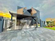 Presenting 1 Kanal Masterpiece Double Unit House...