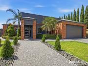 Prestige Living in a Prime Location