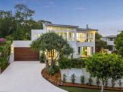 Prestige Northern Escarpment with Ocean Views