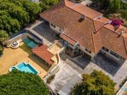 Prestigiada Mansão de 600m2 no centro das Caldas da...