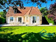 Prestigieuse Maison en vente Maule, France