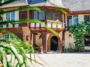 Prestigieuse Propriété de Caractère – Un Joyau à Rénover