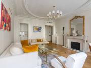 Appartement de luxe de 2 pièces en location à Champs...