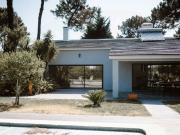 Casa de 1356 m² à venda Charneca de Caparica, Portugal