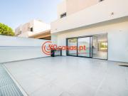 Casa de 320 m² à venda Gambelas, Faro