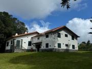 Prestigiosa casa de 350 m² à venda Santa Cruz, Madeira