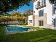 Prestigiosa casa de 833 m² à venda Restelo Santa Maria...