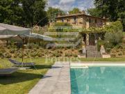 Prestigioso casale in vendita Arezzo, Toscana