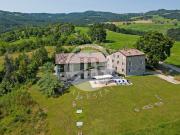 Prestigiosa villa di 1000 mq in vendita Modena, Italia