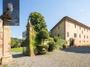 Prestigiosa villa di 1100 mq in vendita Crespina...