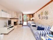 Prestigiosa villa di 1300 mq in vendita, VIA NAPOLI, 7,...