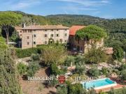 Prestigiosa villa di 1307 mq in vendita Cortona, Italia