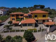 Prestigiosa villa di 1475 mq in vendita, Via Contrada...