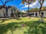 Prestigiosa villa di 1600 mq in vendita Passignano sul...