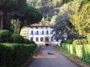 Prestigiosa villa di 1800 mq in vendita Camaiore, Italia