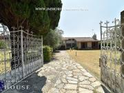 Prestigiosa villa di 190 mq in vendita Viale Cristoforo...