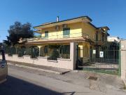 Prestigiosa villa di 200 mq in vendita Via Ancona,...