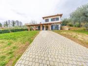 Prestigiosa villa di 210 mq in vendita, Via Luigi...