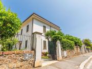 Prestigiosa villa di 220 mq in vendita, via...