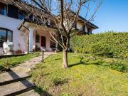 Prestigiosa villa di 222 mq in vendita, Via Bari, 5,...