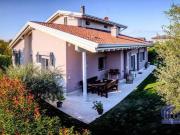 Prestigiosa villa di 250 mq in vendita via...
