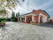 Prestigiosa villa di 252 mq in vendita, Via Bigioni,...