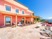 Prestigiosa villa di 280 mq in vendita, Via delle...