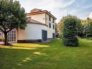 Prestigiosa villa di 300 mq in vendita, Contrada...