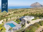Prestigiosa villa di 300 mq in vendita Valderice, Sicilia