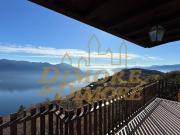 Prestigiosa villa di 300 mq in vendita, Via Lago...