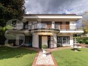 Prestigiosa villa di 301 mq in vendita Via Mazzini, 4,...