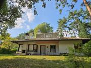 Prestigiosa villa di 320 mq in vendita Via delle...