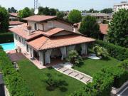 Prestigiosa villa di 326 mq in vendita, Via Cattarello,...