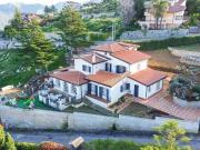 Prestigiosa villa di 334 mq in vendita Via Umberto...