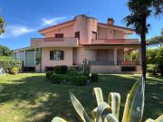Prestigiosa villa di 345 mq in vendita, Via della...