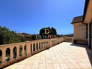 Prestigiosa villa di 350 mq in vendita, Strada...