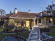 Prestigiosa villa di 350 mq in vendita Via Erbarola,...