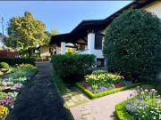 Prestigiosa villa di 360 mq in vendita Via Montanara,...